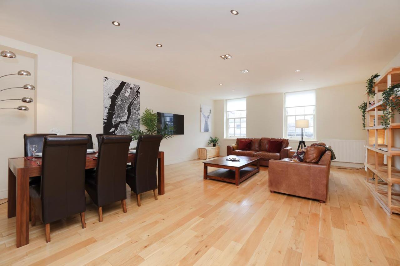 Joivy Spacious 2 Bed,2 Bath Flat, Free Parking And Rooftop Terrace Edimburgo Exterior foto