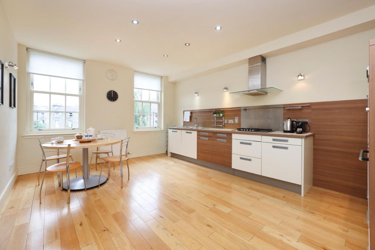 Joivy Spacious 2 Bed,2 Bath Flat, Free Parking And Rooftop Terrace Edimburgo Exterior foto