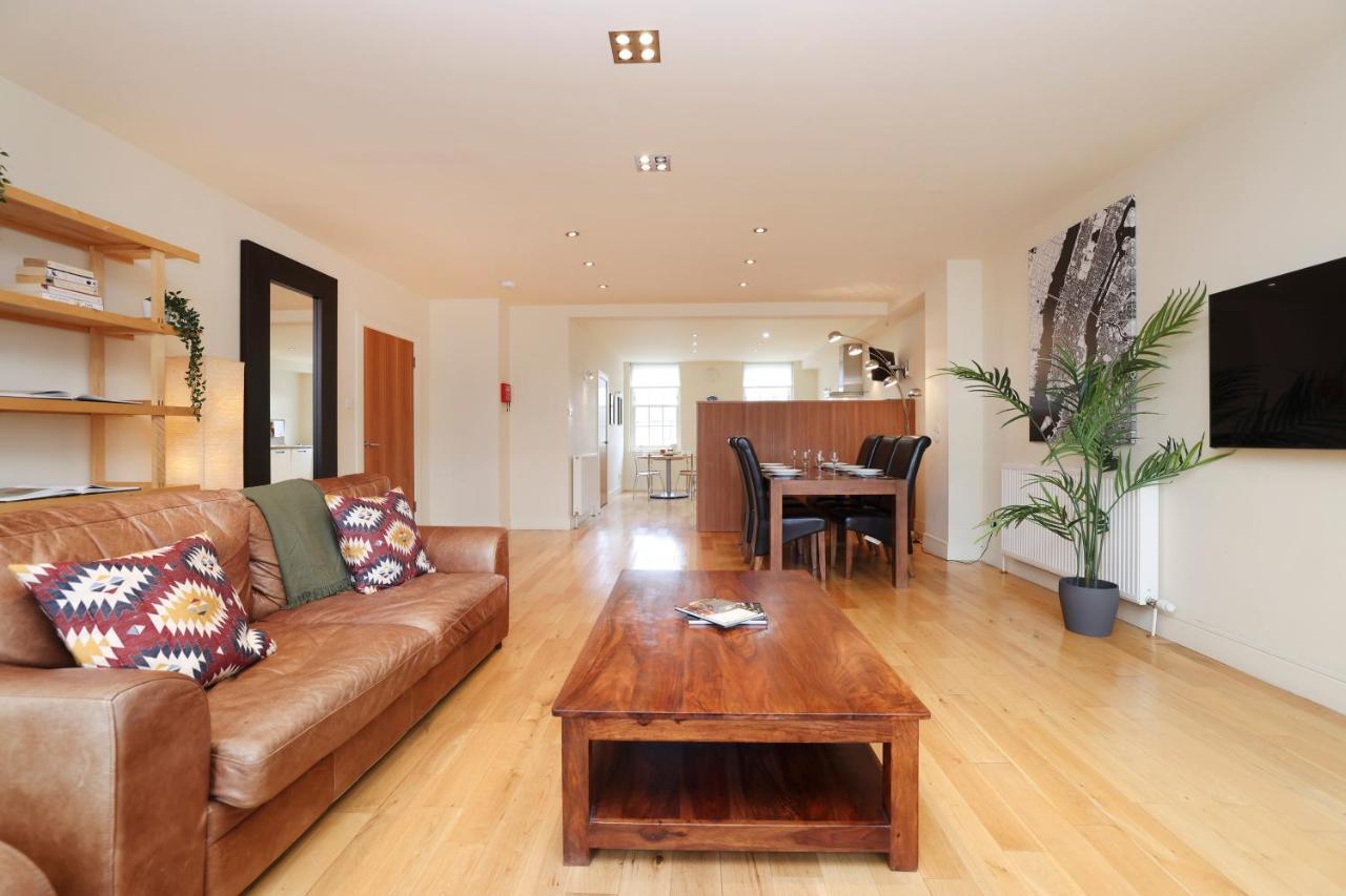 Joivy Spacious 2 Bed,2 Bath Flat, Free Parking And Rooftop Terrace Edimburgo Exterior foto