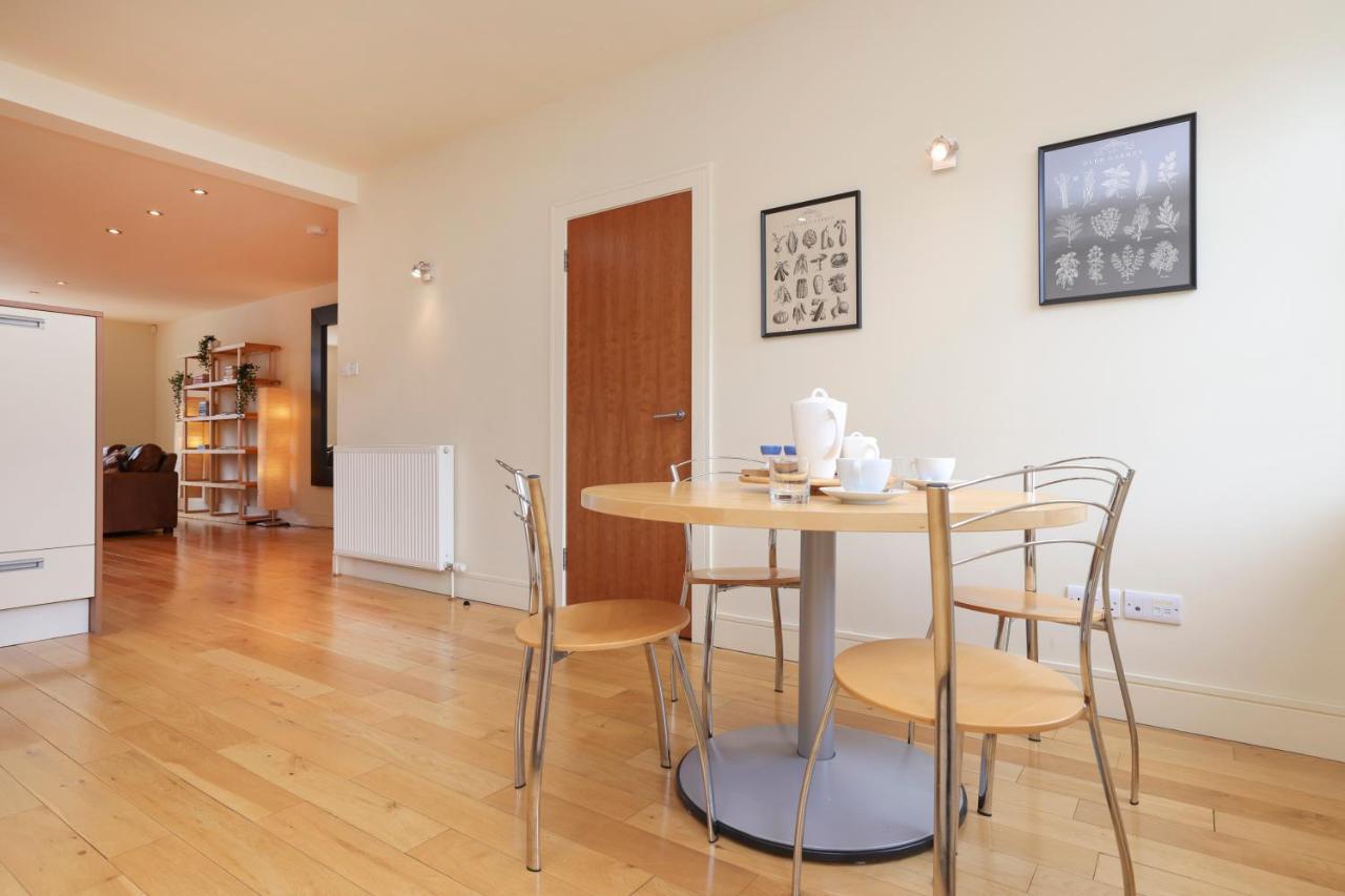 Joivy Spacious 2 Bed,2 Bath Flat, Free Parking And Rooftop Terrace Edimburgo Exterior foto
